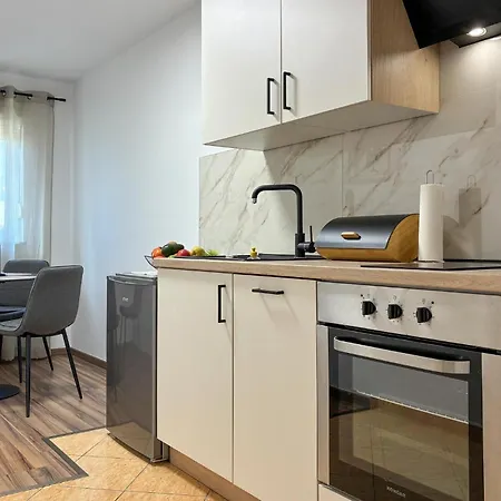 1 Bedroom Gorgeous Apartment In Vir Apartament *